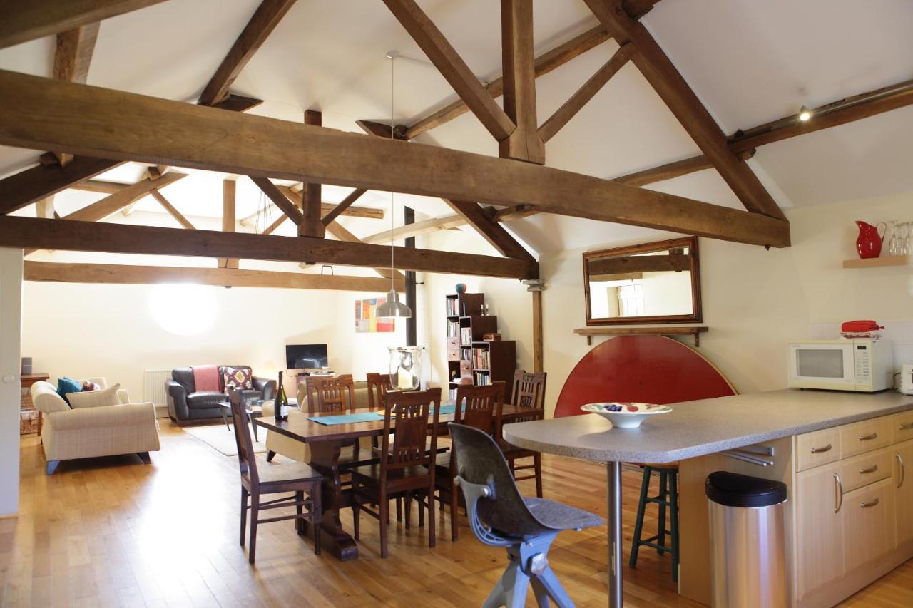 Glanhenwye Courtyard Cottages Glasbury Exterior photo